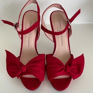 CHINESE LAUNDRY HONEYSUCKLE PLATFORM SANDAL SIZE 7